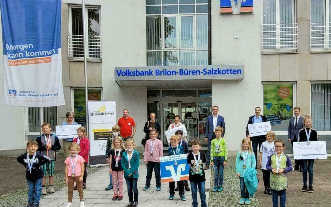 Salzkottener Sportskanonen prämiert – zahlreiche Kinder bewegten sich fit durch den Mai
