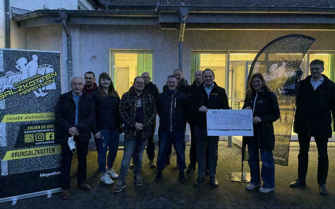 Spenden des #runsalzkotten werden an Vereine übergeben